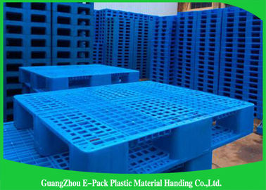 Páletes plásticas azuis resistentes de Rackable 1 Ton Steel Reinforced 1200*1000mm