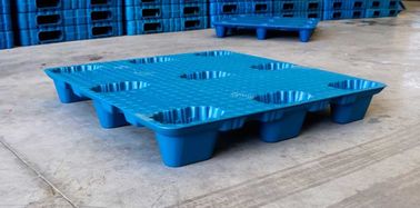 As páletes plásticas do molde de sopro do LDPE da personalização 1100*1100 milímetro escolhem enfrentado